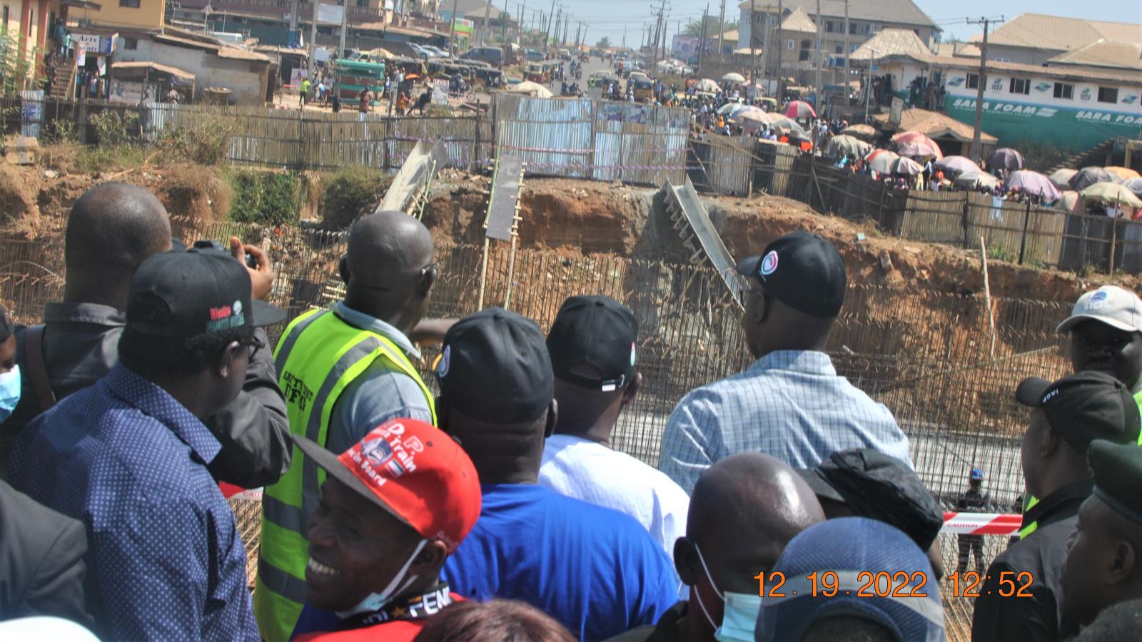 Oyo State Governor, Engr. Seyi Makinde on a working visit to Ogbere-Tioya, one of the work sites of IUFMP, to inspect the progress of work 