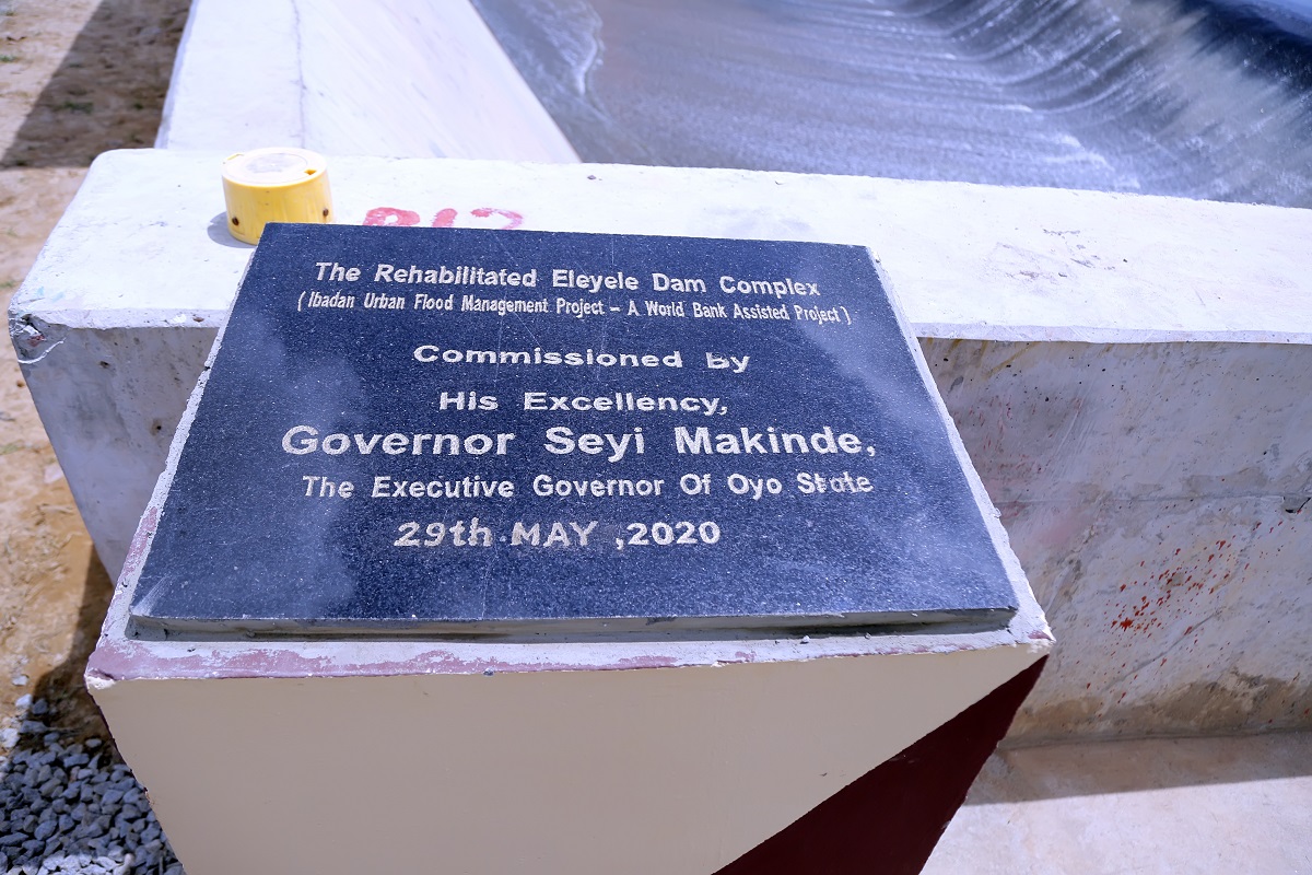 the_commemorative_plaque_of_the_newly_refurbished_eleyele_dam_2.
